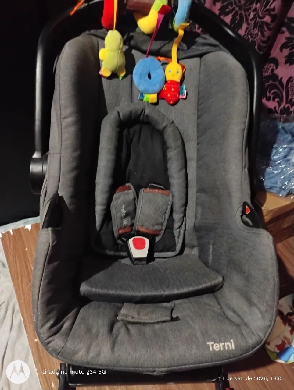 vendo Bebê conforto com suporte Para carro - Foto 4