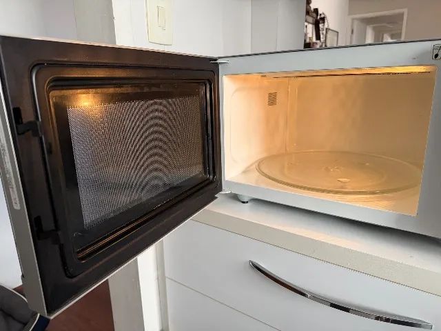 Microondas Bosch 27L com Grill - Foto 3