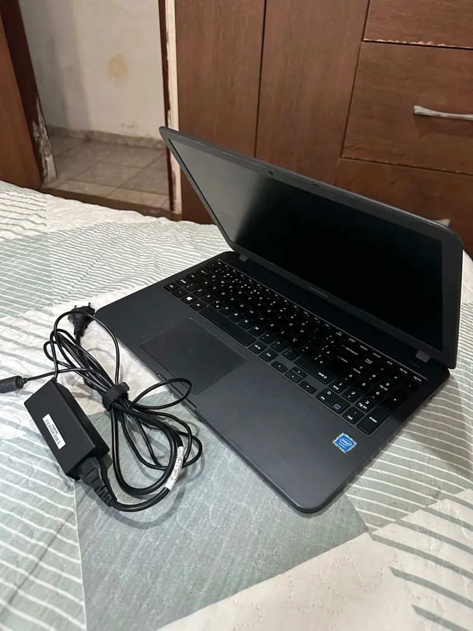 VENDO NOTEBOOK SEMINOVO SAMSUNG