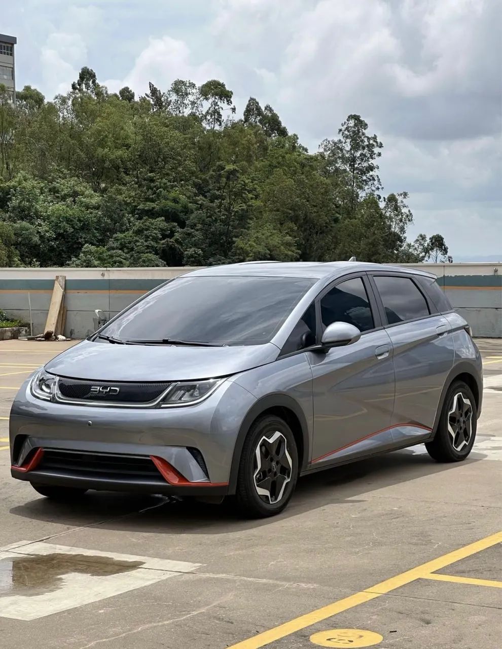 BYD Dolphin 2024