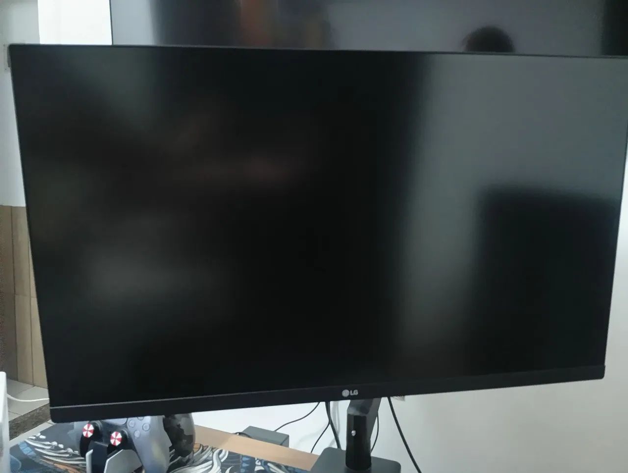 Monitor ultrafine LG 4K 27 polegadas tela ips UHD com HDR10 somente uma semana de uso!!!  - Foto 3