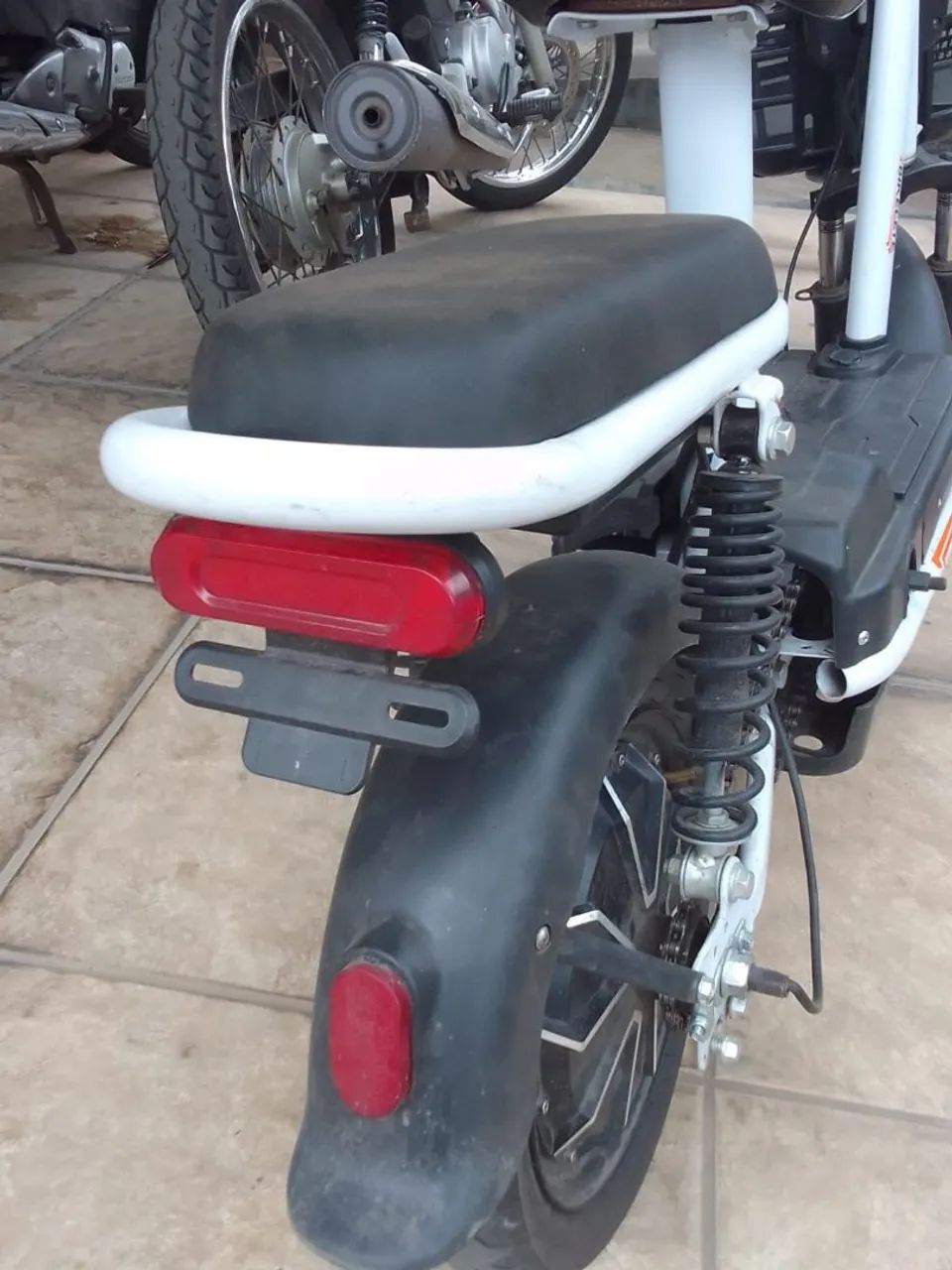 Bicicleta eletrica 10 meses de uso - Foto 5