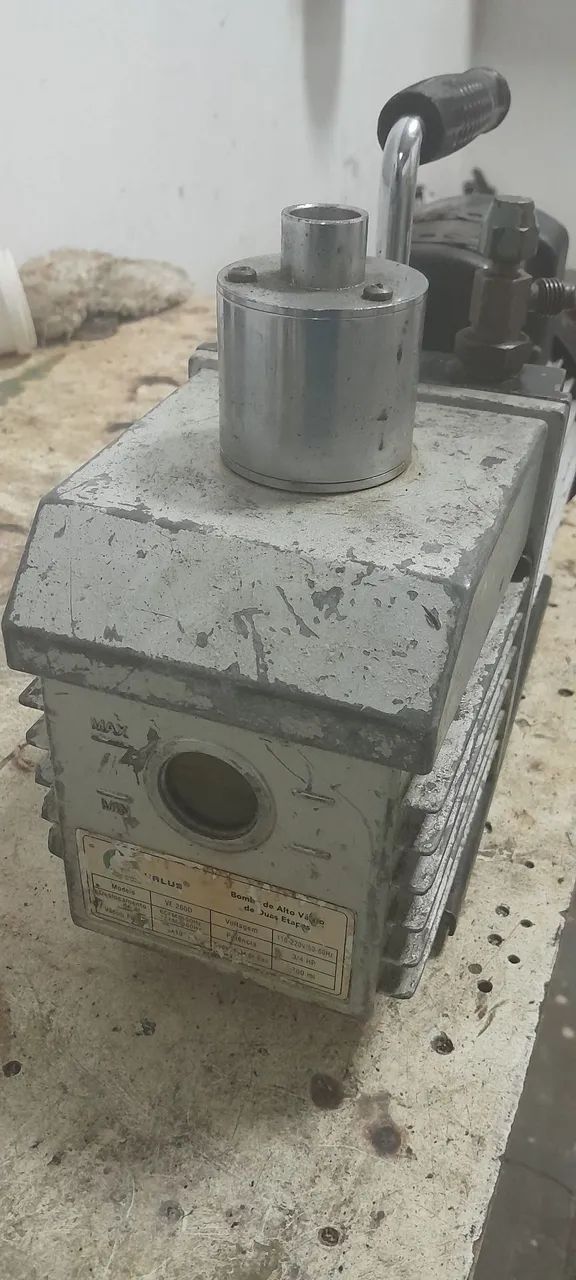 Bomba de vacuo 7 Cfm