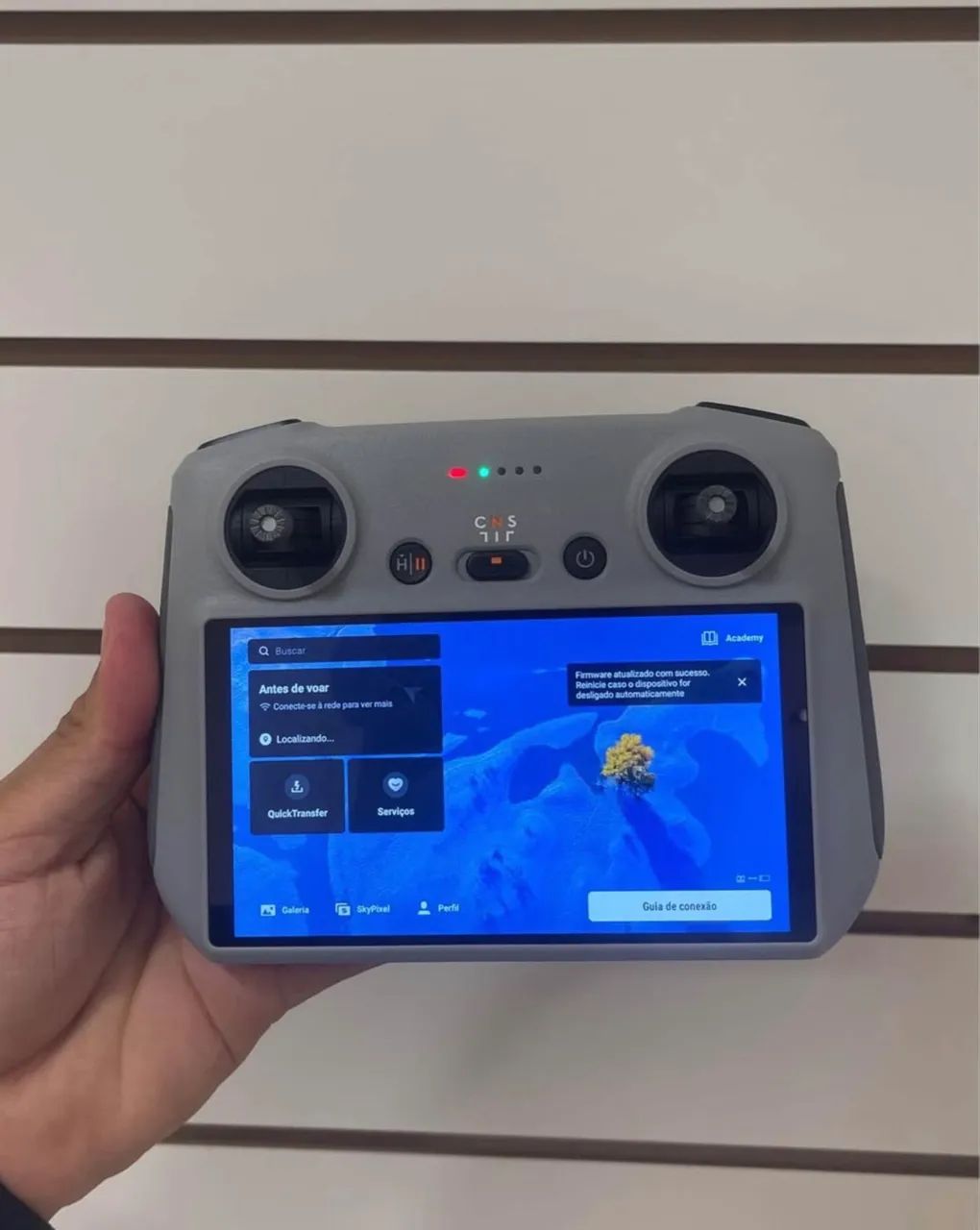 Drone DJI Mini 3 Standard (Com tela) com 3 bateria - DJI047 - Foto 2