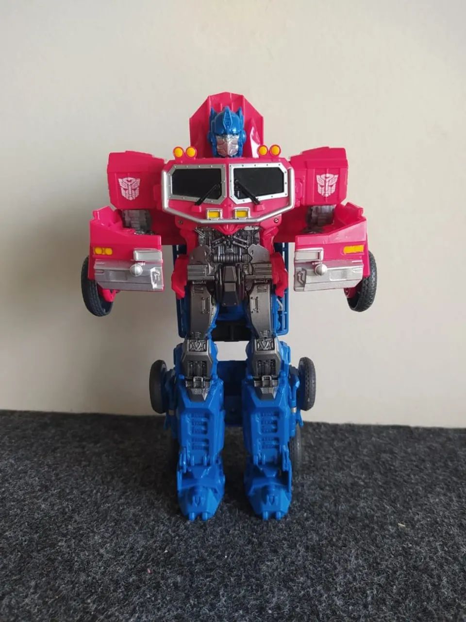Transformers ORIGINAL - Optimus Prime da Hasbro - Foto 2