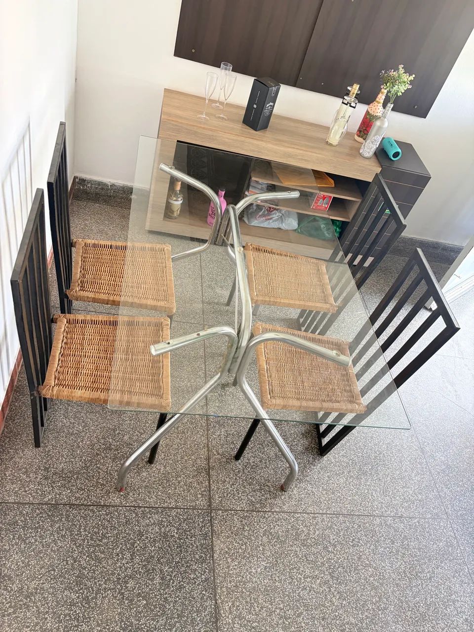 Mesa de jantar com 4 cadeiras (entrego )  - Foto 3