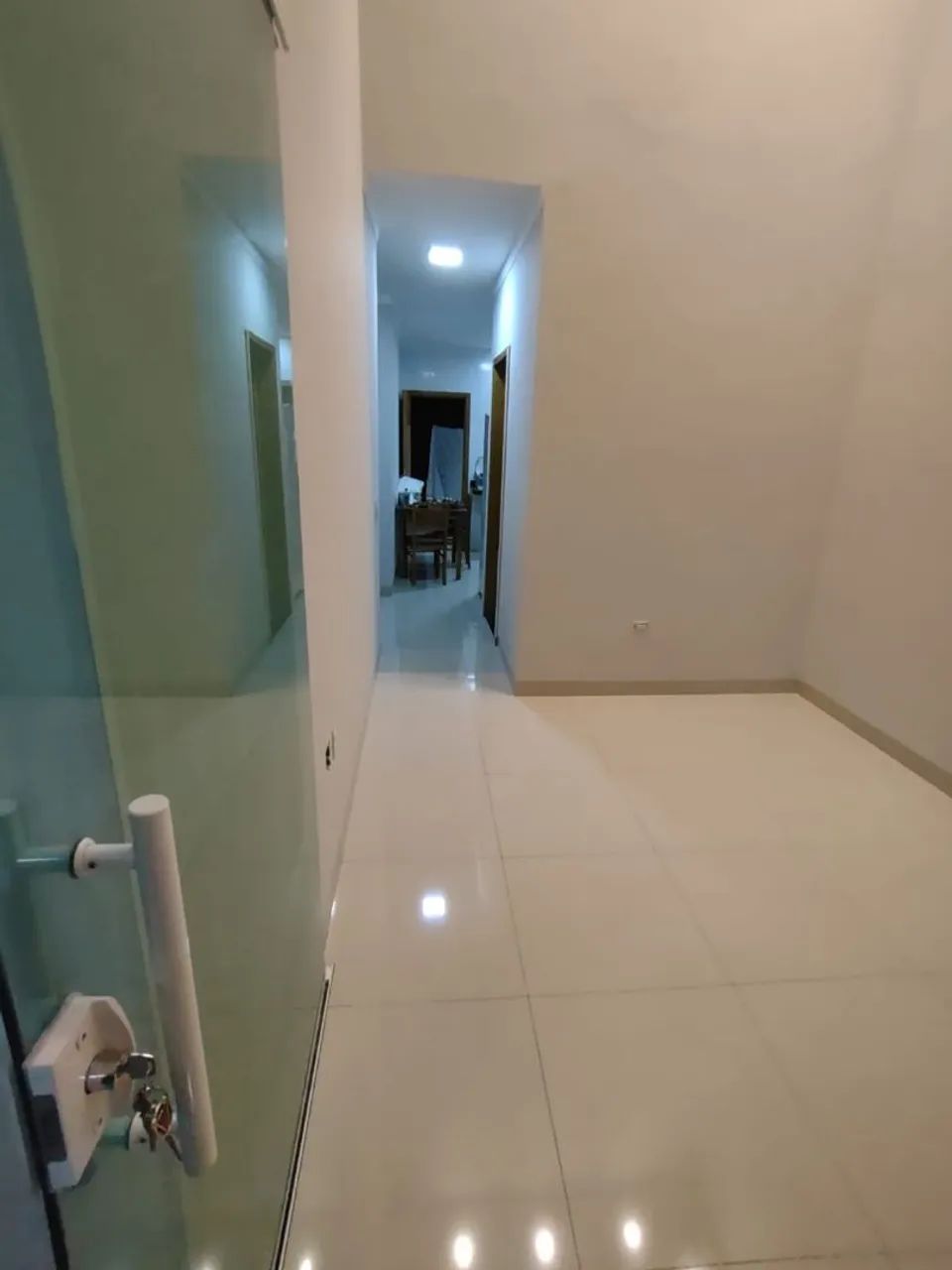 Casa 105M Rua Comercial  - Foto 3
