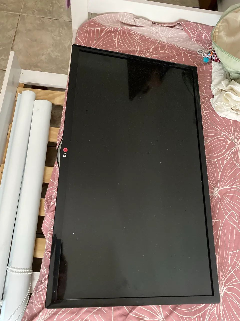 Televisão LG usada em excelente estado 