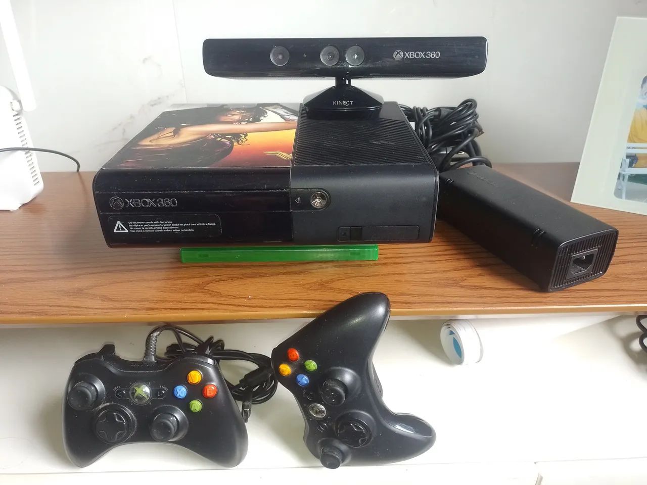 Xbox 360 2 controles fonte e Kinect, 36 jogos - Foto 4