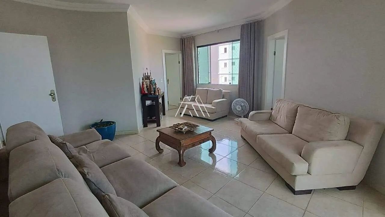 Vendo cobertura em Itaúna com localização em região central!