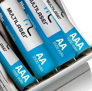 Carregador de Pilhas AA/AAA com 2 Pilhas Multi - CB045