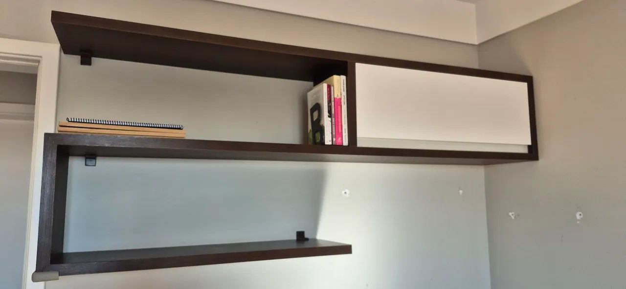 Mesa de escritório e prateleiras - Foto 2