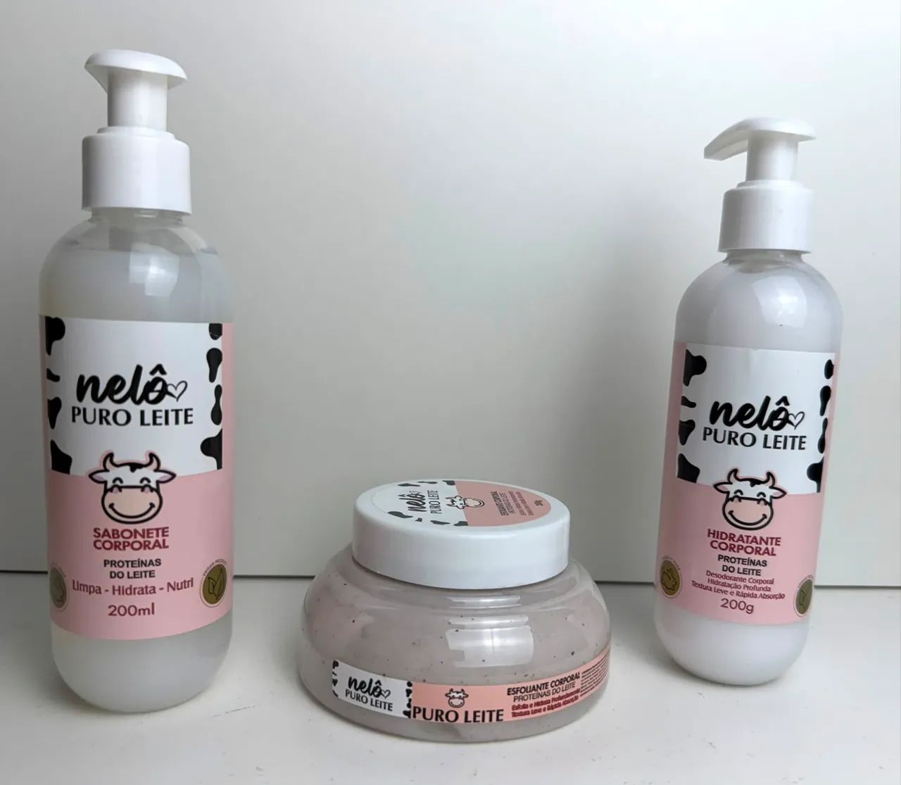 Hidratante e sabonete corporal esfoliante 