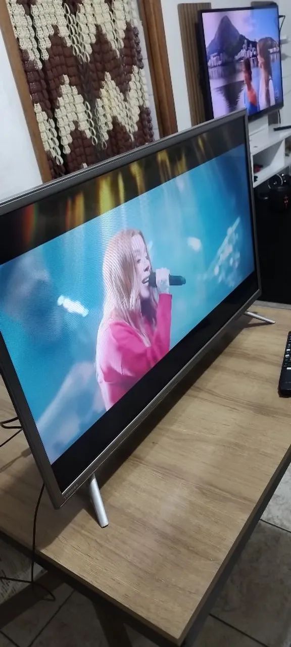 Tv smart TCL 32 polegadas semi nova  - Foto 3