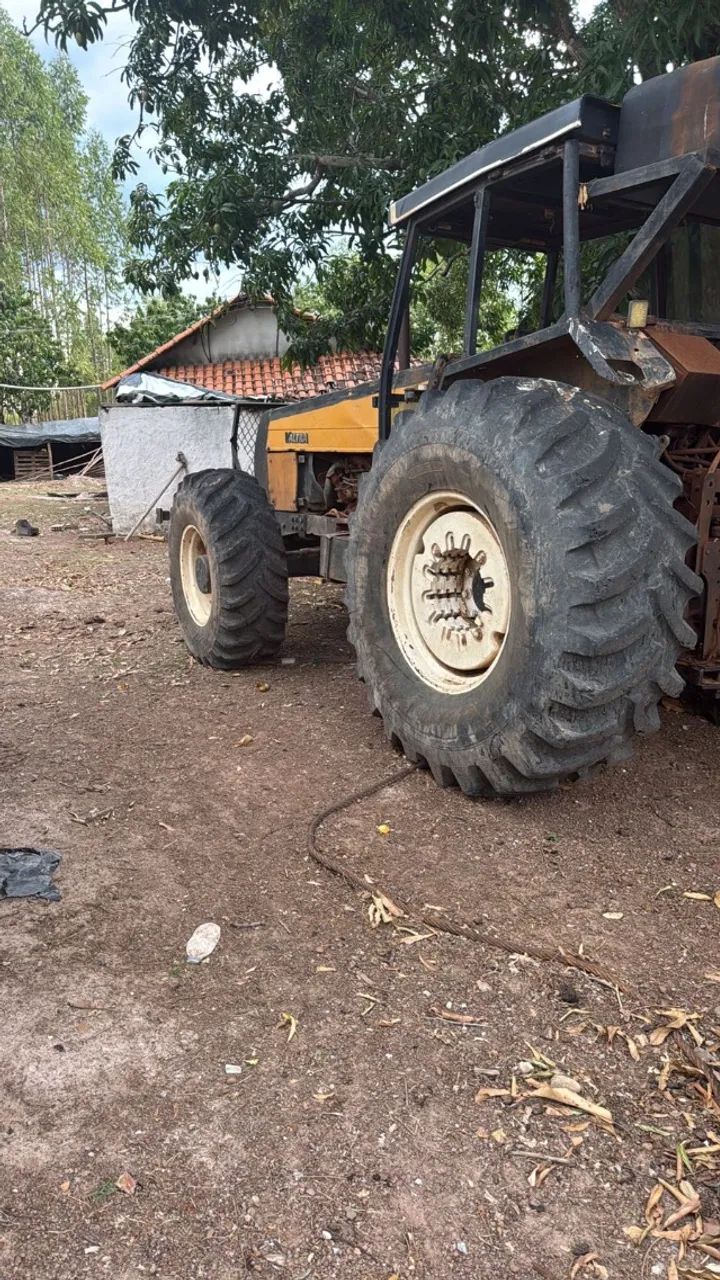 Trator Valtra BH180. Vende ou troca
