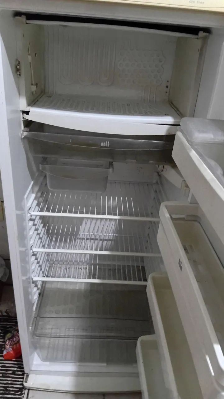 Vendo geladeira  - Foto 2