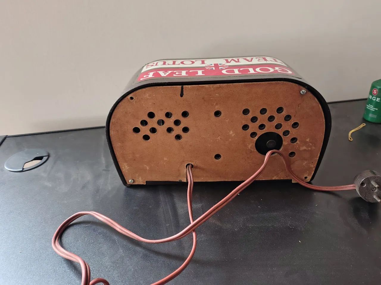 Rádio relógio antigo Zenith 
