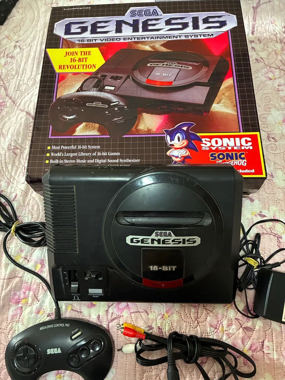 Sega Genesis 16-BIT, caixa, controle original, cabos  - Foto 4