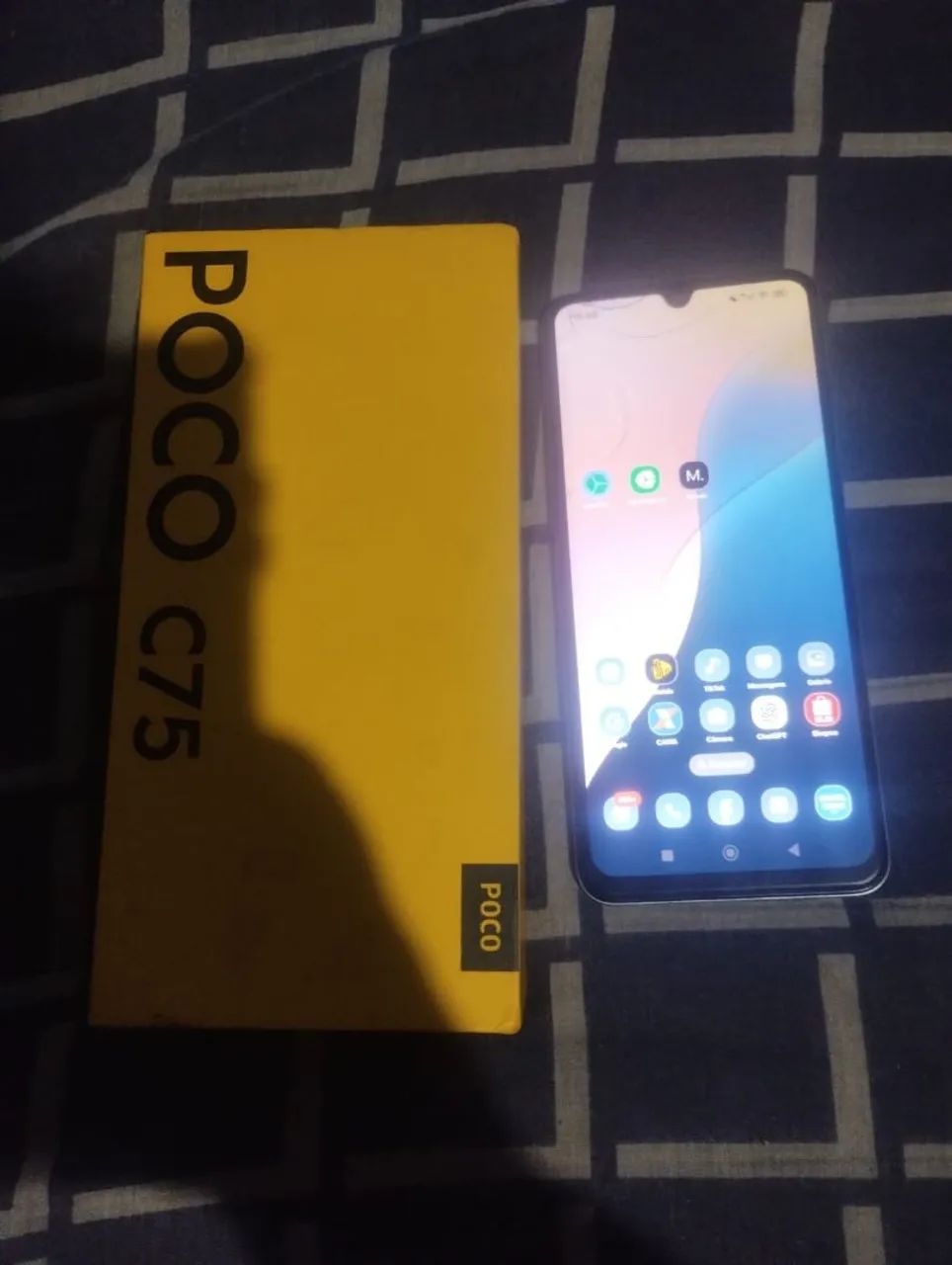 Poco c75  - Foto 2