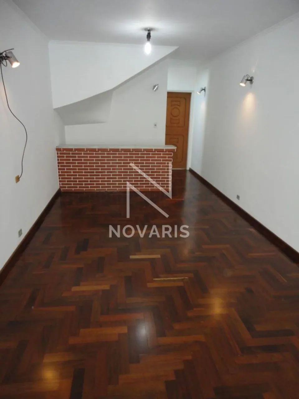 SOBRADO AMPLO DE ESQUINA ? ÓTIMA OPORTUNIDADE COM RENDA - Foto 4