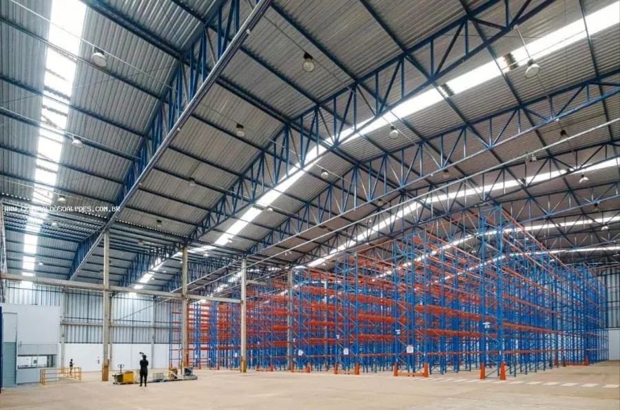 Galpão Logístico com HABÍTE-SE, são 4.200m² Pé Dir. 12 m, 8 Docas, 3.417 porta pallets, Gu - Foto 4