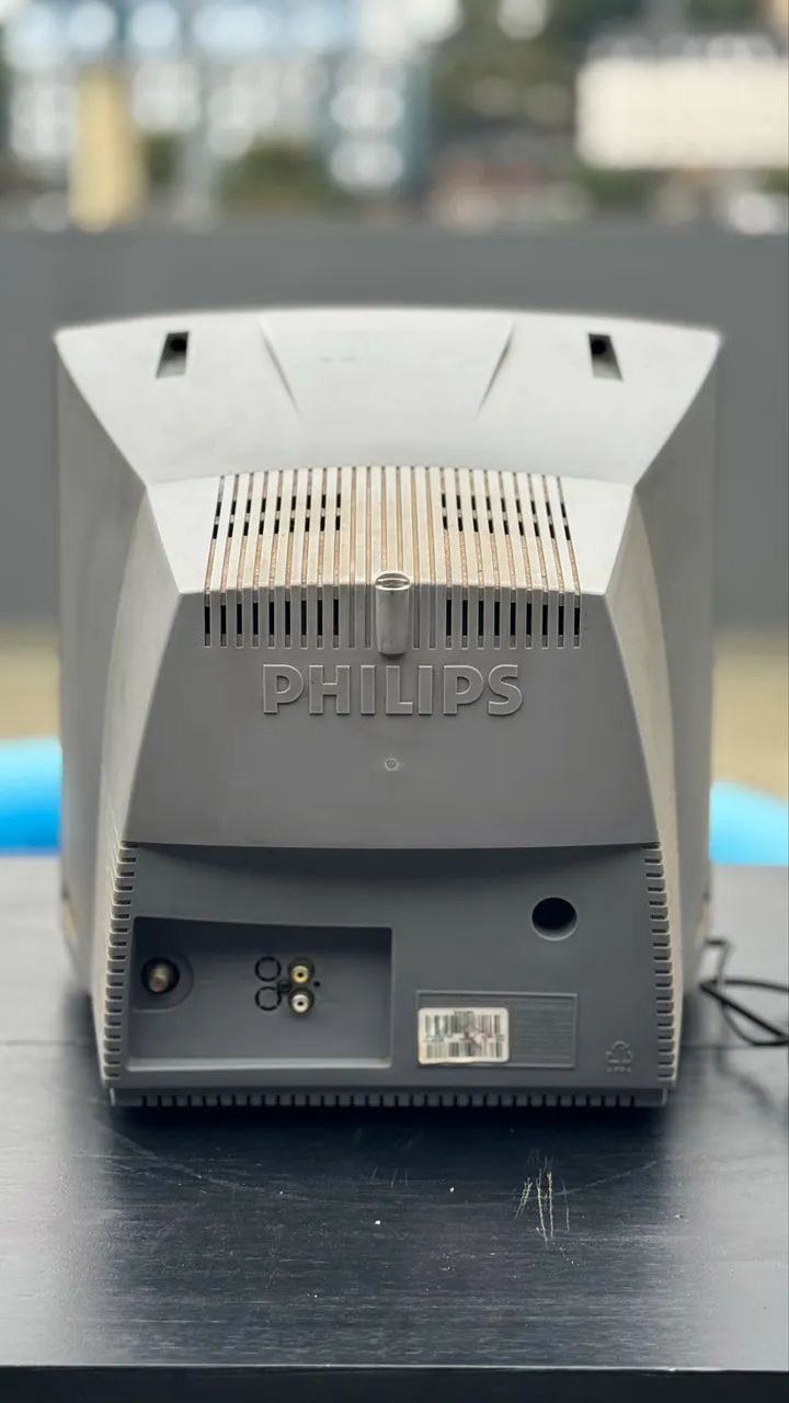 Vende-se Tv Tubo Philips 14 polegadas  - Foto 4
