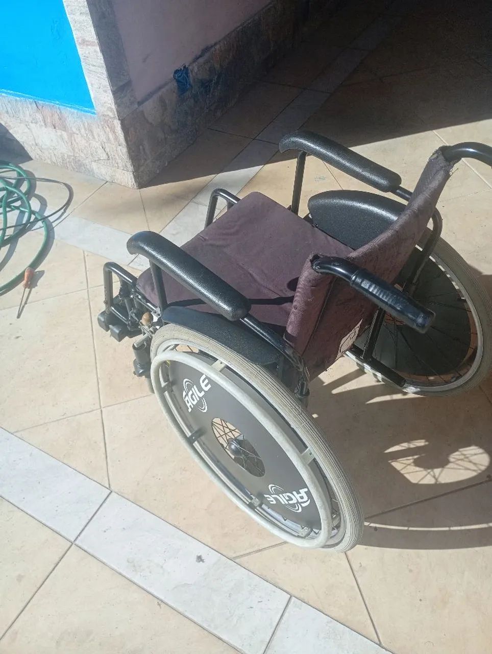 Cadeira de rodas alumínio  - Foto 4