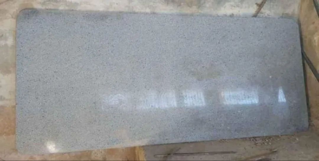 MESA DE GRANITO CINZA ANDORINHA 