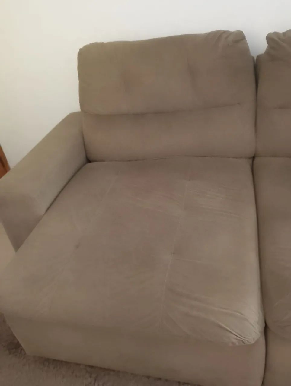 Brown retractable sofa64985850822403125