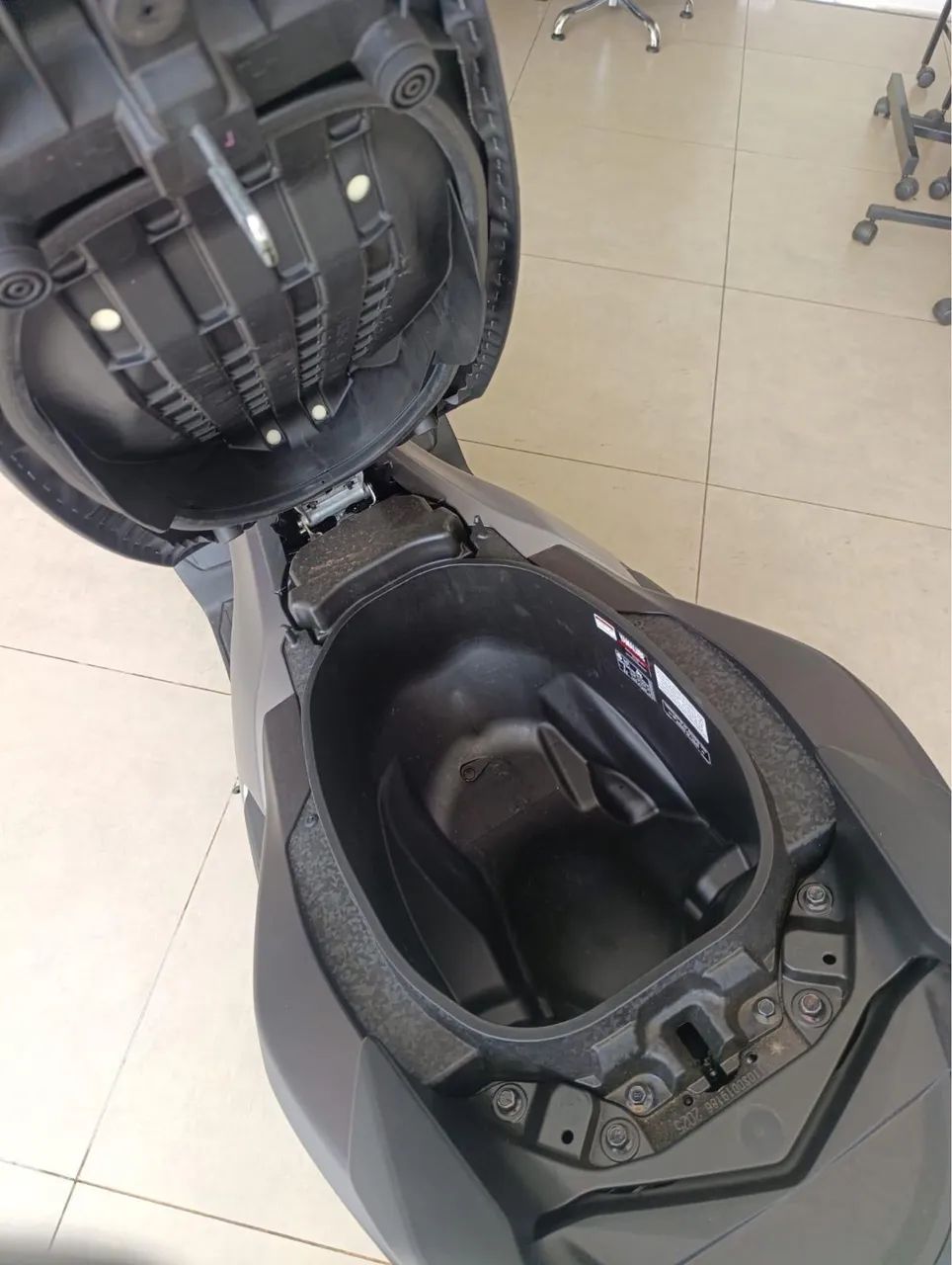 YAMAHA NMAX 169 ABS 2025 - Foto 3