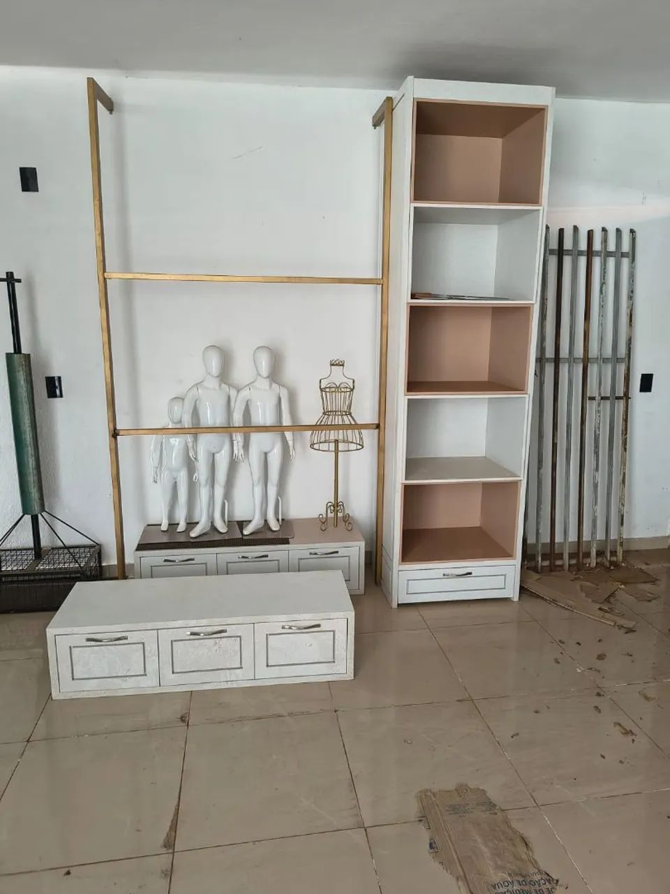 Vende-se loja completa tudo em MDF  - Foto 2
