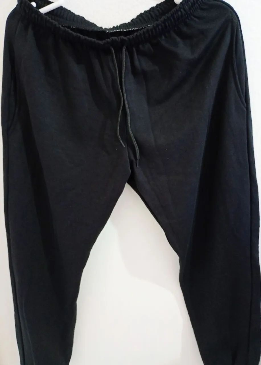Doação de Roupas e Bonés - Foto 5