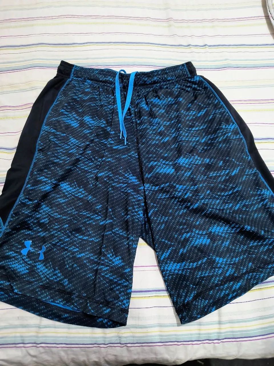 4 short/bermuda x R$180,00