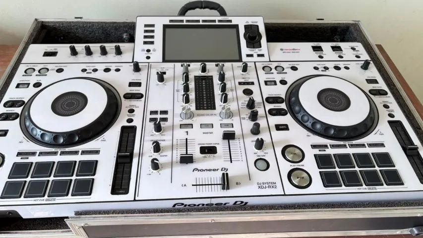 Controladora XDJ RX 2 Branca + HARD CASE TRANSPORTE - Foto 2