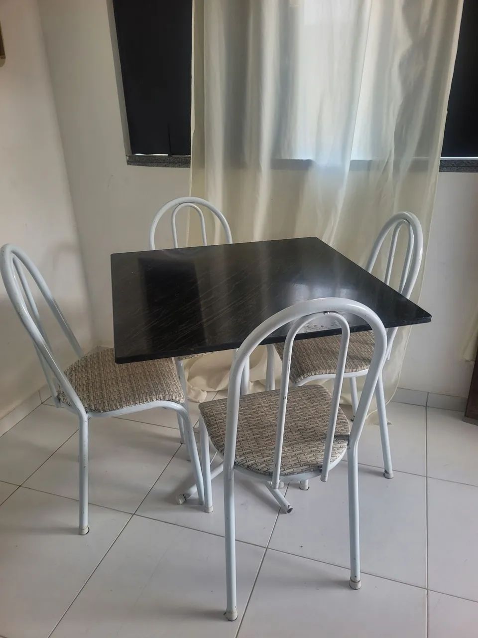 Mesa 4 cadeiras - Foto 4