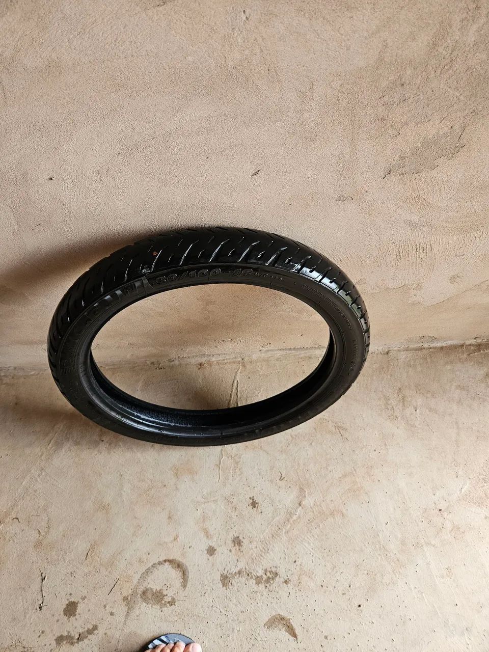 Pneu de moto dianteiro sem câmara  - Foto 2