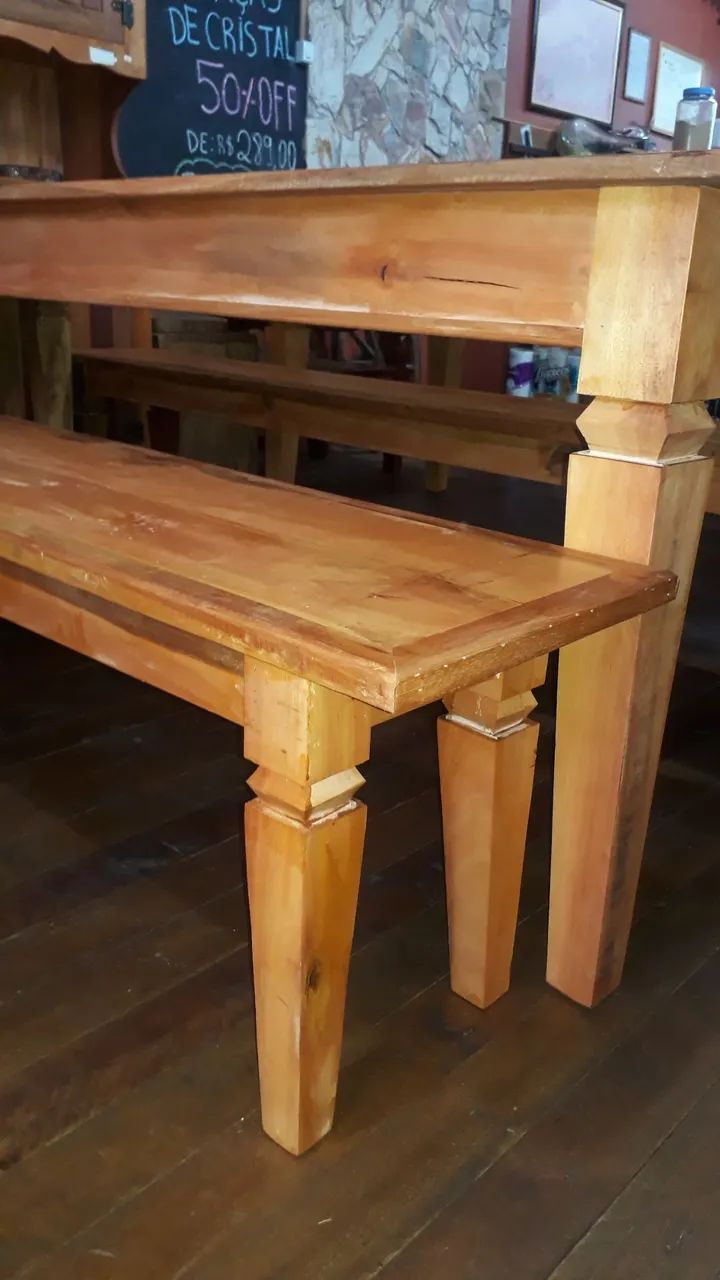 Mesa em madeira maciça  - Foto 2