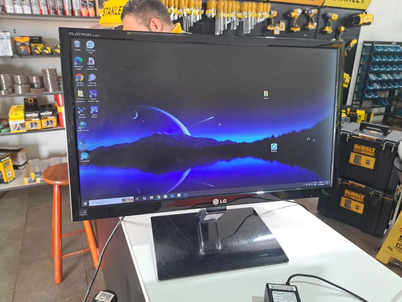 Monitor LG flatron E2260V  - Foto 4