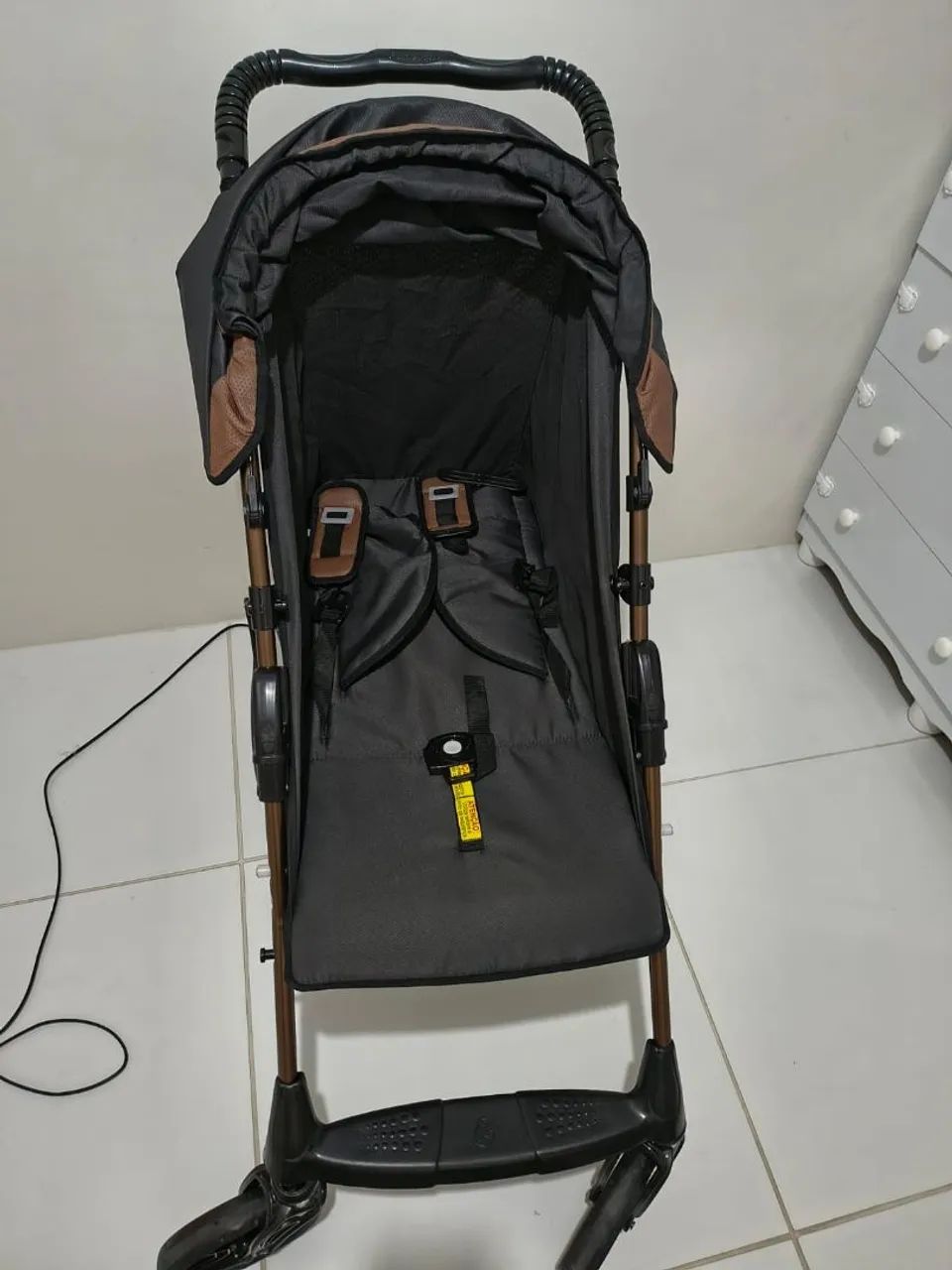 CARRINHO DE BEBÊ GALZERANO PRETO E COBRE