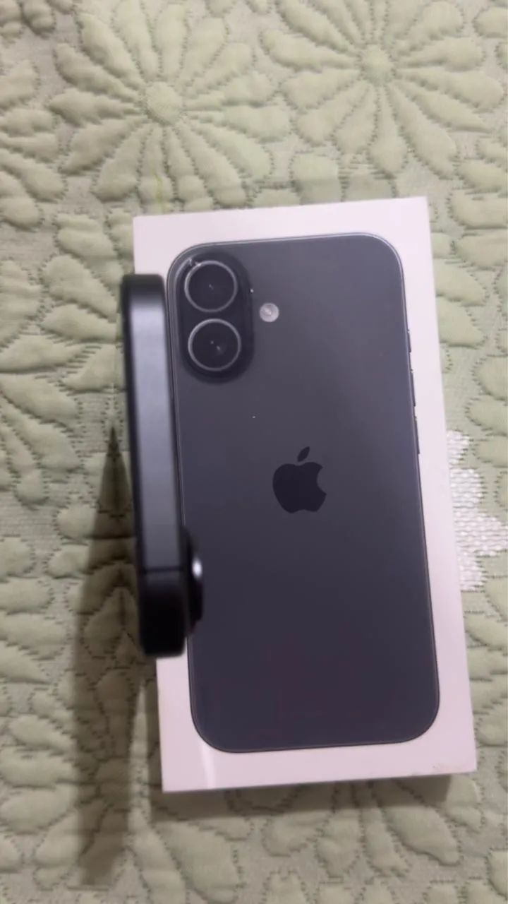iPhone 17 impecável aceito troca