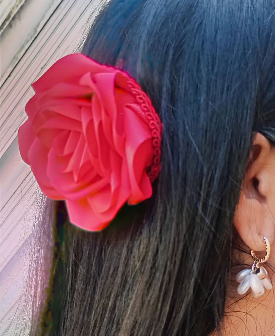 Presilhas de cabelo de rosas eternas 