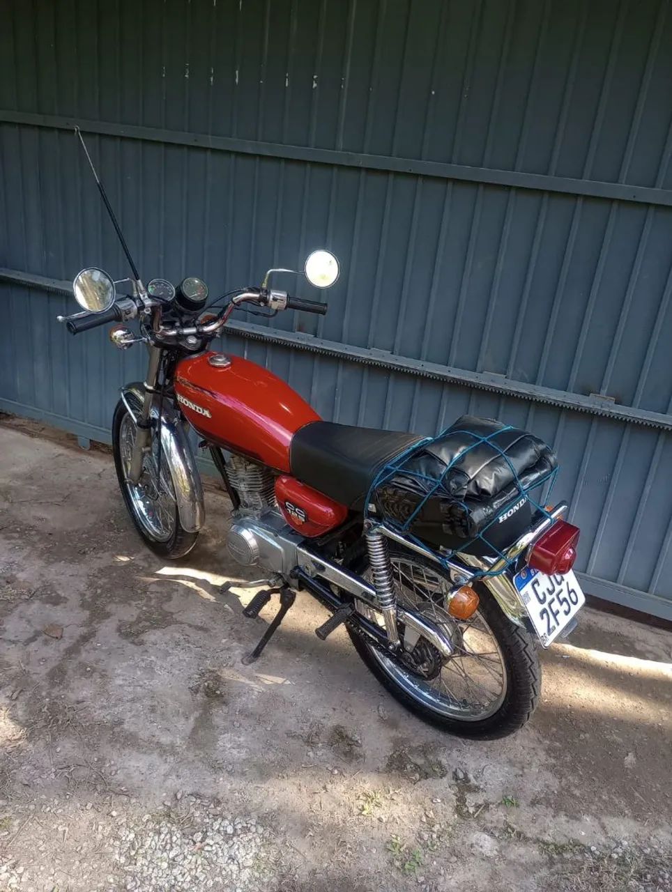 Vendo cg 82 zerada 