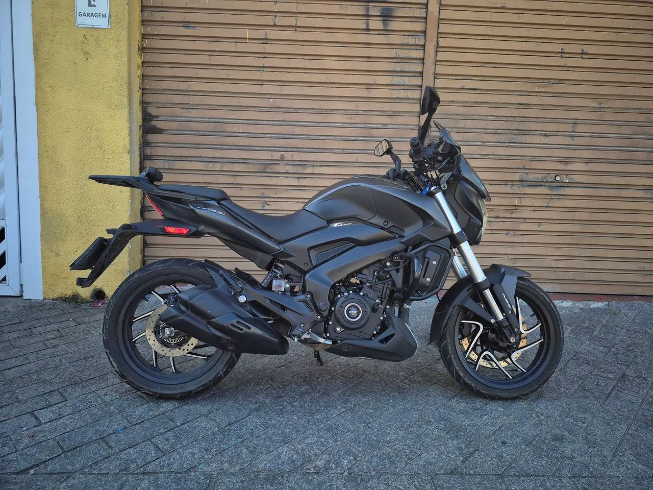 Bajaj Dominar 400 - Foto 2