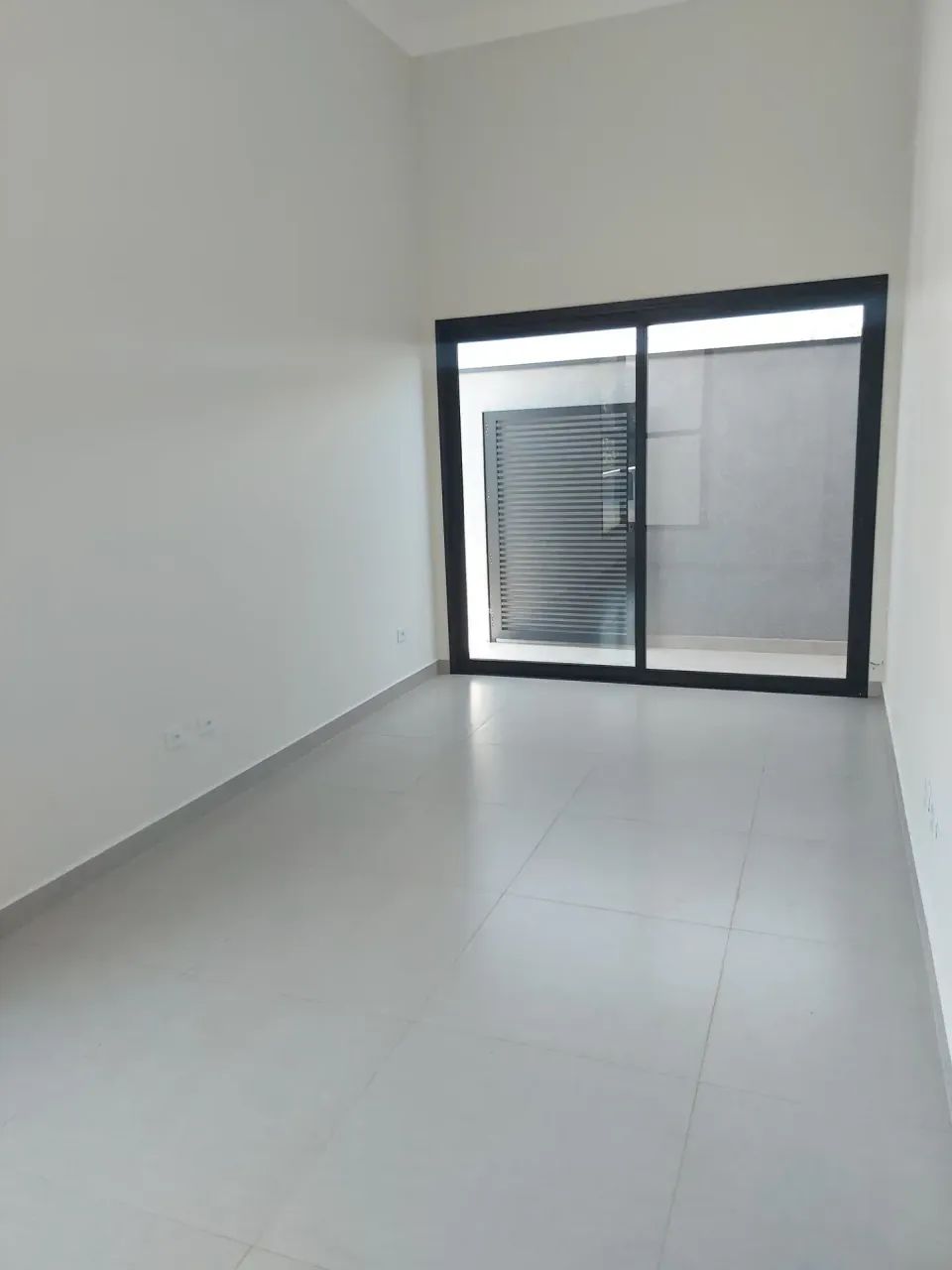 Casa com 3 suítes e 528m² de terreno à venda - Cond. Florisa. - Foto 2