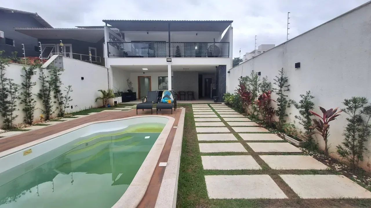ALugo casa com piscina na Praia do Pecado em Macaé