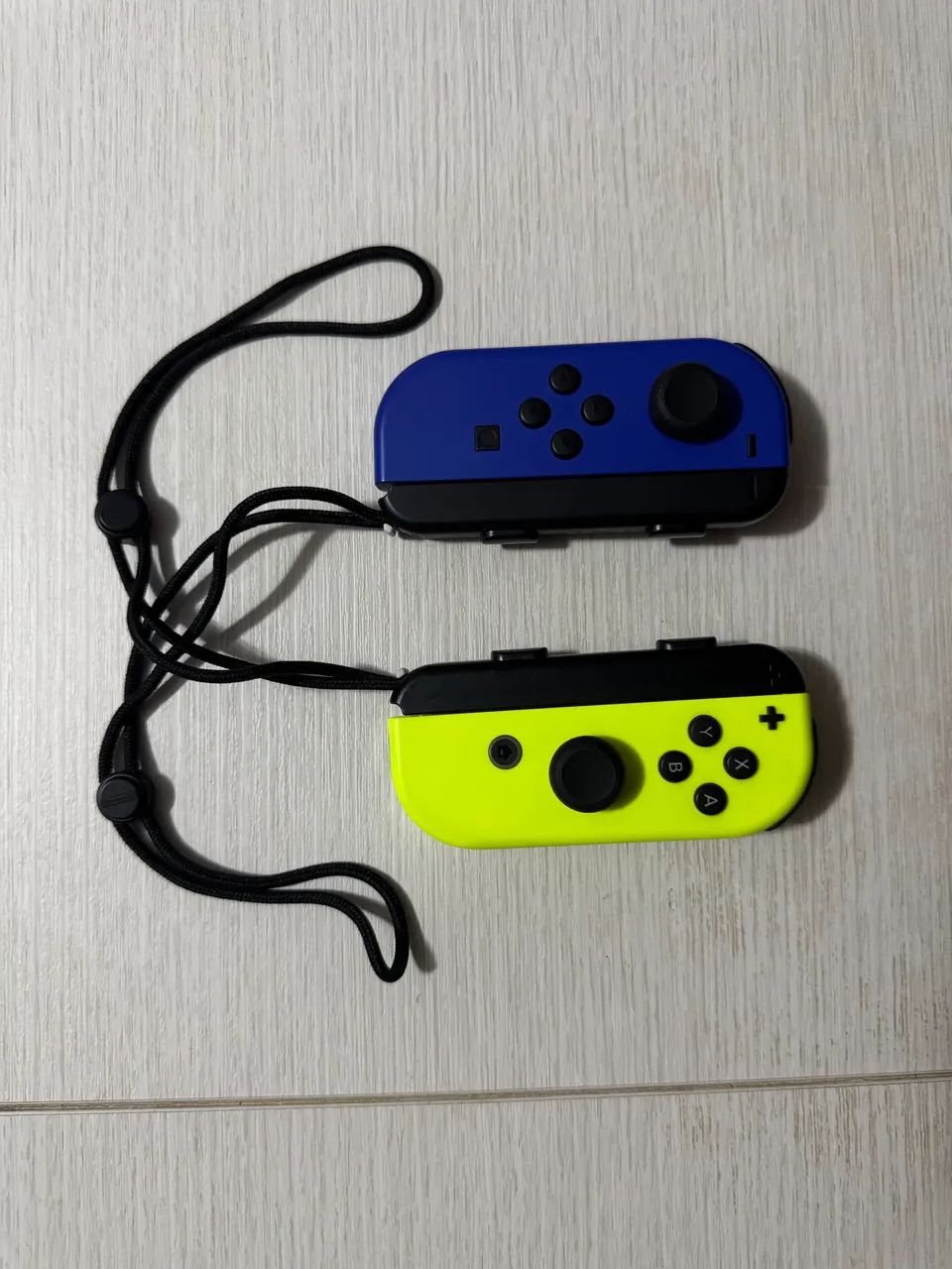 Controles Joycons Nintendo Switch - Azul e Amarelo