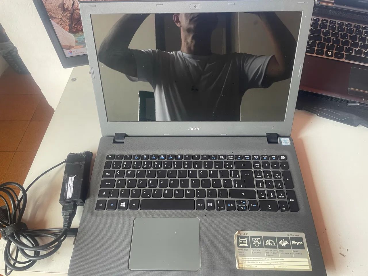 Notebook Acer E5-574 - Leia anúncio  - Foto 3