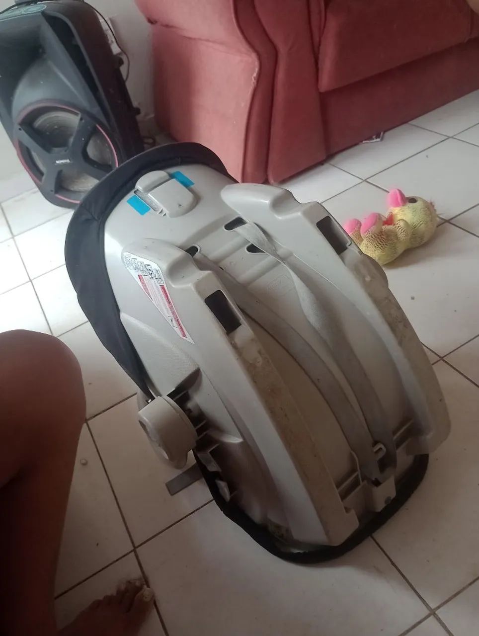 Vende-se bebê conforto 100 - Foto 3