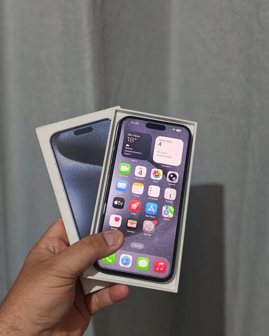 Vendo ou Troco iPhone 15 PRO Max  - Foto 2