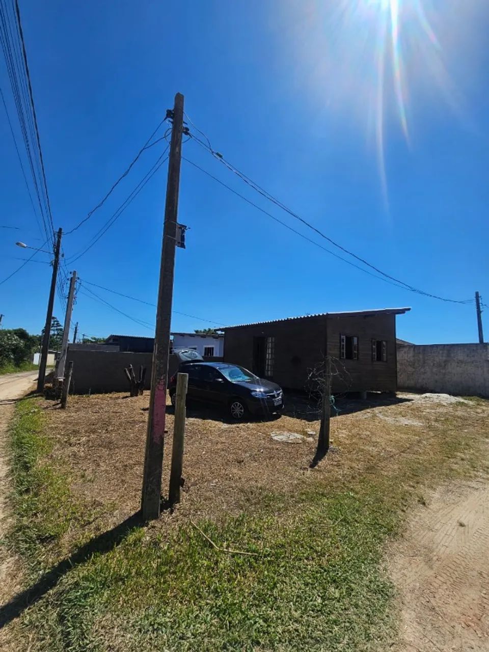 Casa mobiliada de madeira de 2 quartos em Laguna - Bairro Bentos